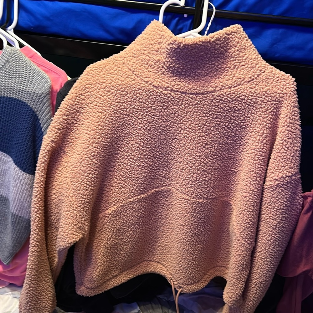 Old navy cropped sweater